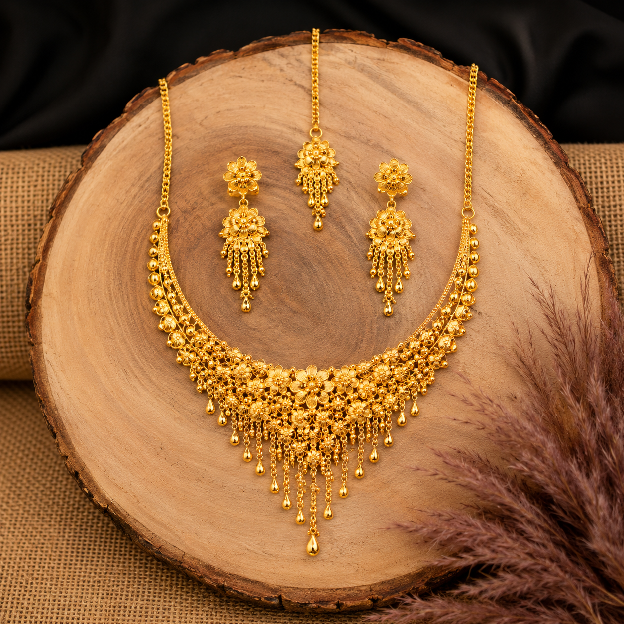 Women's Traditional Gold-Tone Bridal Jewelry Set – Designer Necklace & Earrings Set