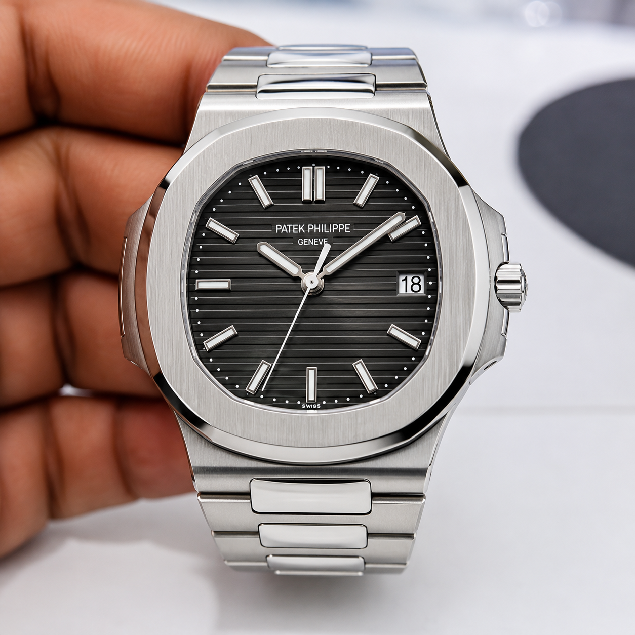 Premium Stainless Steel Analog Watch for Men | Luxury Silver Quartz Wrist Watch ⌚